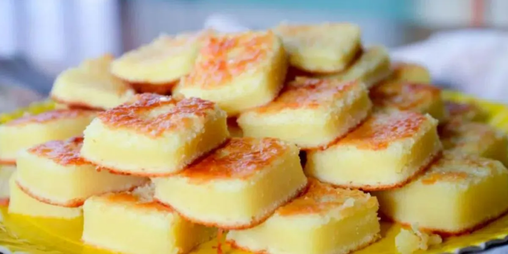 Bolo de queijo com leite condensado