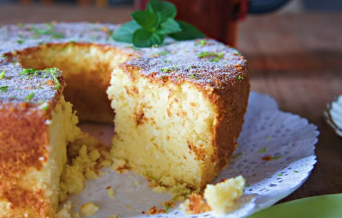 Bolo de ricota com limão