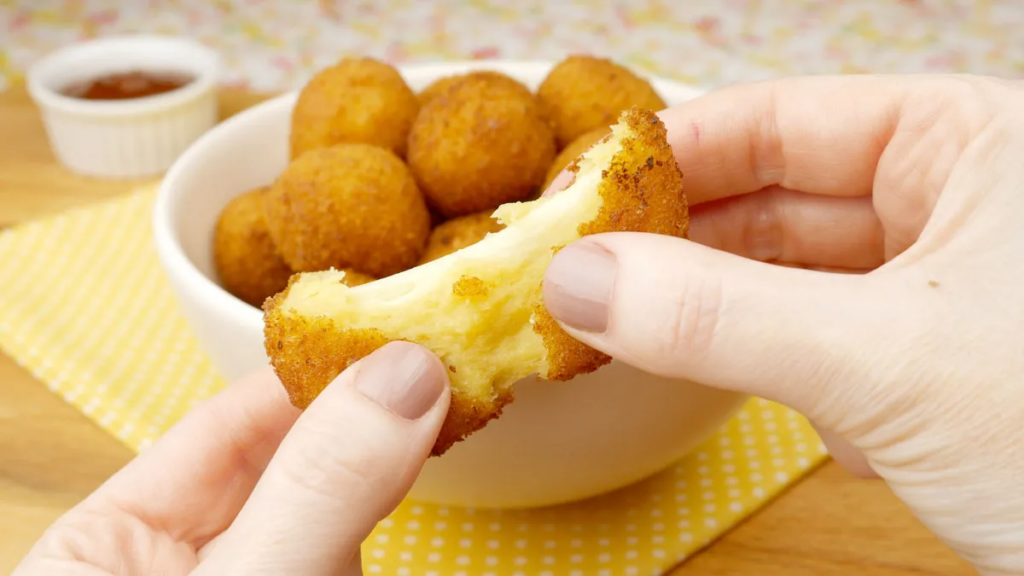 Salgadinho de milho com queijo