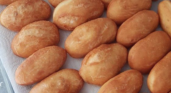 Bolinho bico-de-cegonha