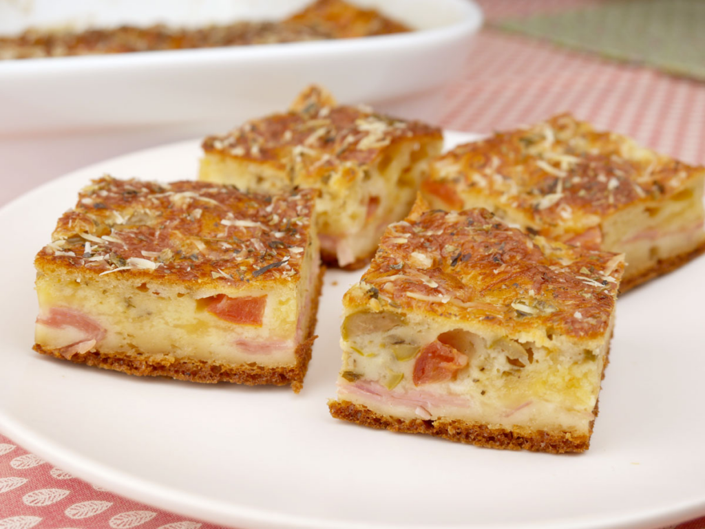 Torta de presunto com queijo minas