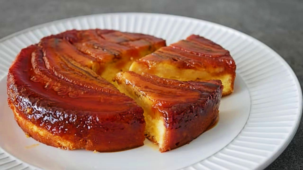 Bolo de banana caramelada